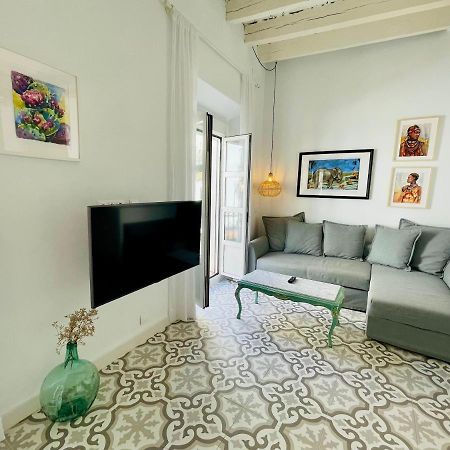 Modern Apartment In The City Centre, La Alameda セビリア エクステリア 写真