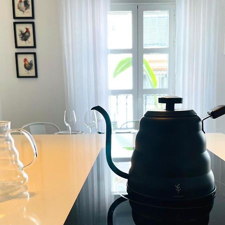 Modern Apartment In The City Centre, La Alameda セビリア エクステリア 写真